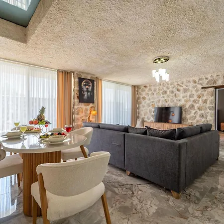 Kurtoglu 2 Hotel
